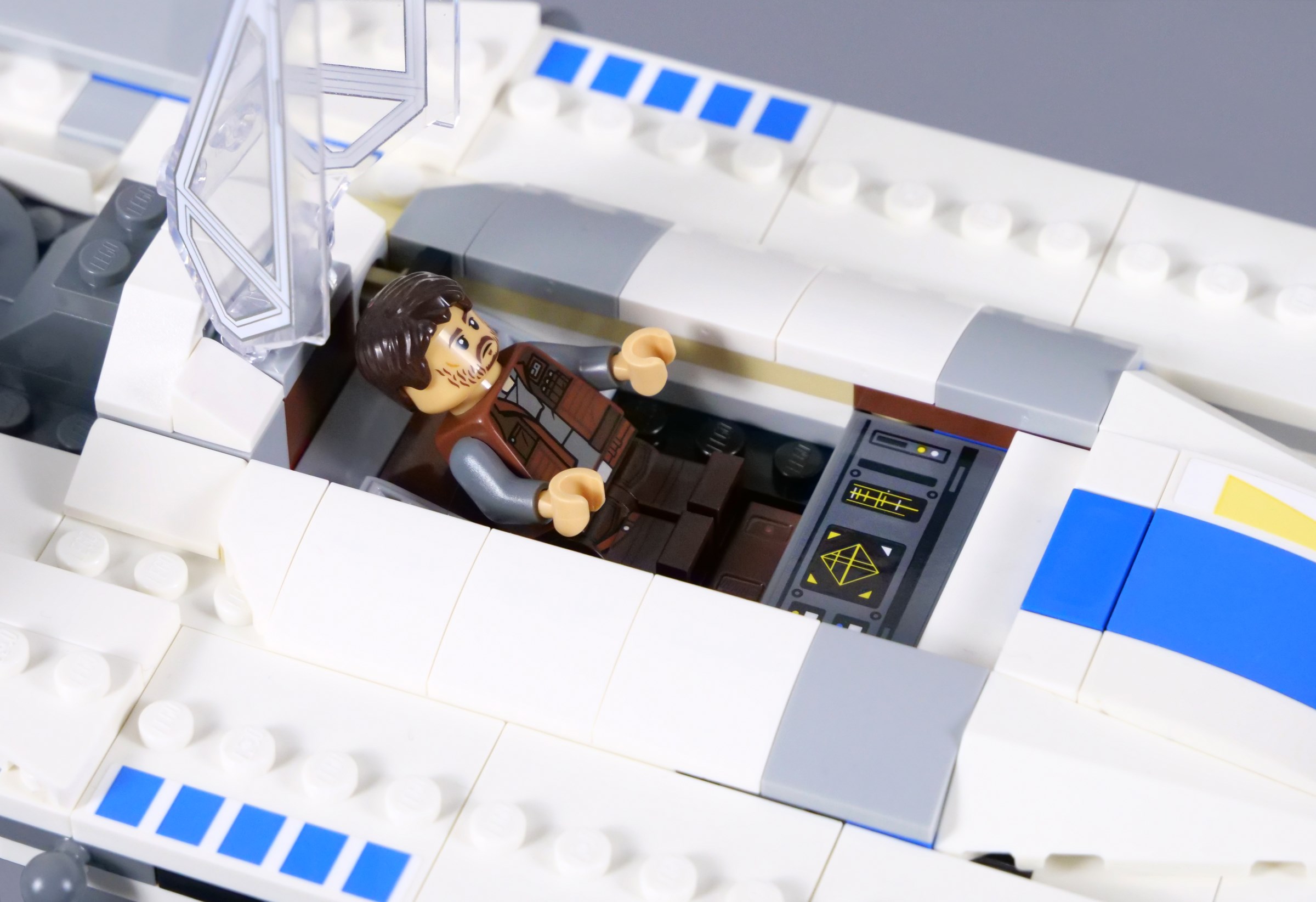 LEGO Star Wars 75399 Rebel U-wing Starfighter review | Brickset